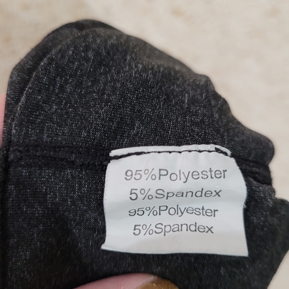 Maternity Shorts - Picture 4 of 4